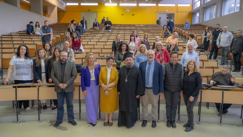 ΔΙΑΛΕΞΗ ΤΗΣ ΟΜΟΤΙΜΗΣ ΚΑΘΗΓΗΤΡΙΑΣ ΜΑΡΙΑΣ ΕΥΘΥΜΙΟΥ ΣΤΗ ΘΕΟΛΟΓΙΚΗ ΣΧΟΛΗ ΤΟΥ Ε.Κ.Π.Α. (Δ.Τ. & ΦΩΤΟΘΗΚΗ)
